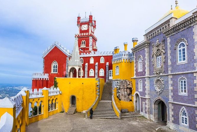 Sintra Deluxe from Lisbon with Pena Palace ticket - Pena Palace Timing: Two Hours, Skip-the-Line, and the Crowds Reality