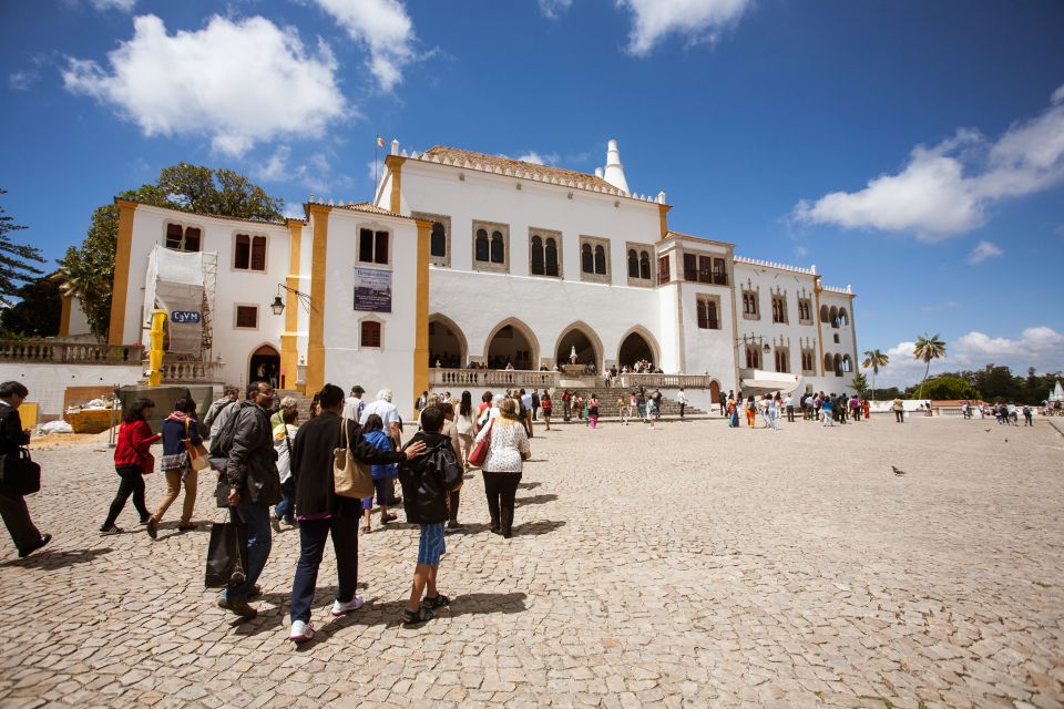 Sintra: Half-Day Tour with Royal Palace Ticket - Tour Guide Flow: Multilingual Groups and How to Handle It