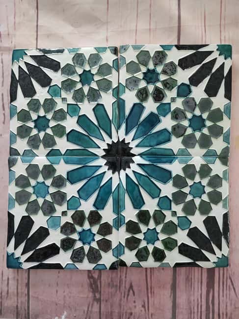 Sintra: Hispanic Moorish Tile Workshop - Painting with colored glazes: where your tile turns into real azulejo style