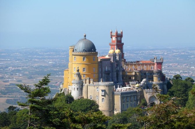 Sintra, Pena Palace, Cabo Roca, Cascais Small Group from Lisbon - Lisbon to Sintra, Cabo da Roca, and Cascais in one planned route