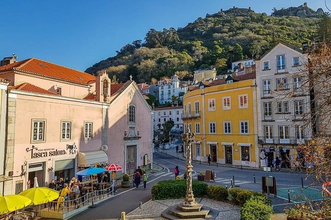 Sintra, Pena Palace, Quinta da Regaleira & Cascais Group Tour - The 8.5-hour Sintra-to-coast loop: what it really feels like