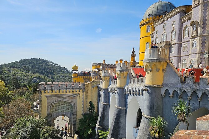 Sintra, Pena Palace, Quinta da Regaleira & Cascais Group Tour - Quinta da Regaleira: the Initiation Well and the symbolic garden walk