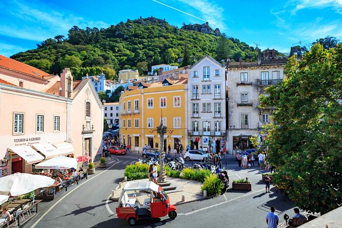 Sintra, Pena, Regaleira , and Cascais Guided Day Tour from Lisbon - Lunch Break in Sintra: Use the 1-Hour Free Window Well