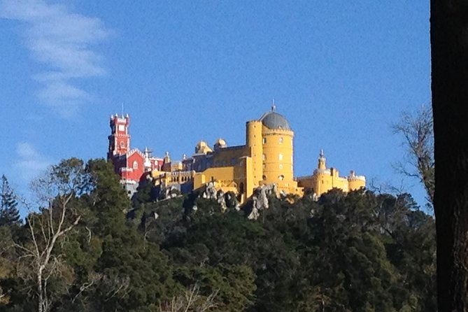 Sintra Tour 8h - Cascais historic center: Portuguese Riviera history in 40 minutes