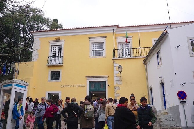Skip the Line Ticket Castelo de S. Jorge - Coordinator help: what it feels like on the ground