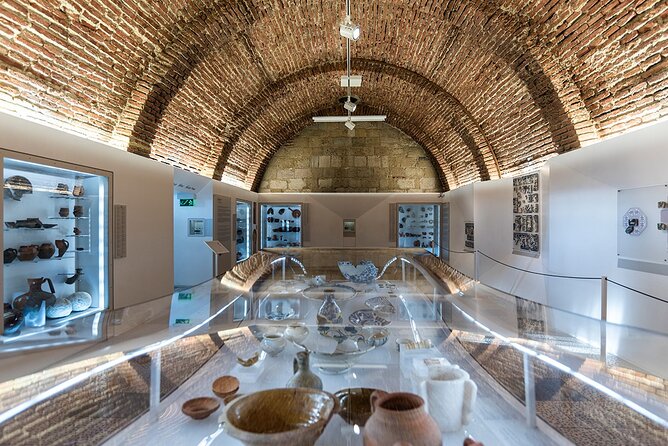 Skip the Line Ticket Castelo de S. Jorge - Where you pick up tickets: Travessa do Chão da Feira (and why that matters)