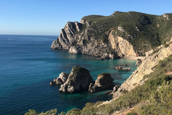 Small Group Kayak Tour along Sesimbra - Arrábida Natural Park - The return trip with a tailwind: finishing strong