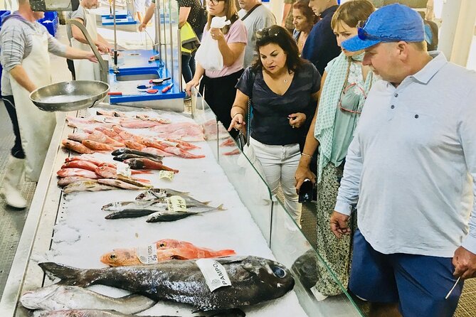Small-Group Ponta Delgada Food Tour in Azores - O Principe dos Queijos: cheese tasting that teaches you what to notice