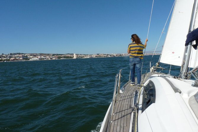 Small-Group Sailing Tour on the Tagus River from Lisbon - The itinerary, stop by stop: what each view is really for