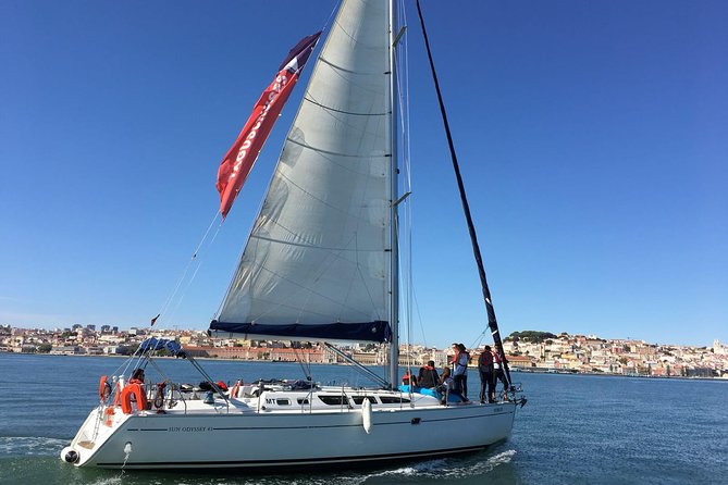 Small-Group Sailing Tour on the Tagus River from Lisbon - Weather and timing: the two things that decide your experience