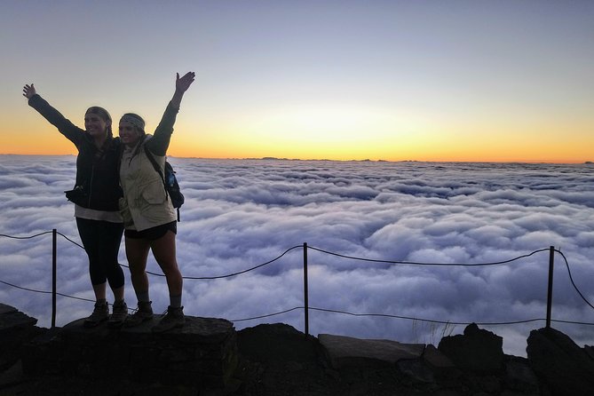 Sunrise Guided Hike PR1 Pico do Areeiro Pico Ruivo small group - Pico do Areeiro to Pico Ruivo at sunrise: why this hike works