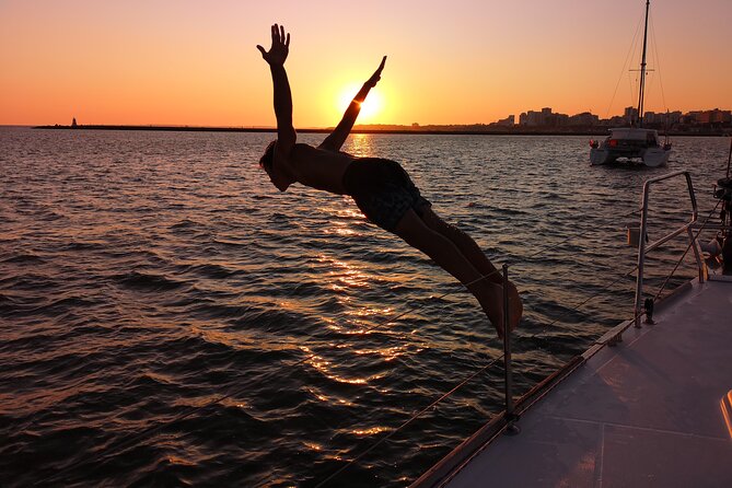 Sunset on a Luxury Sailing Yacht from Vilamoura (Max 12 Guests) - Sunset Timing: Why 2.5 Hours Feels Just Right