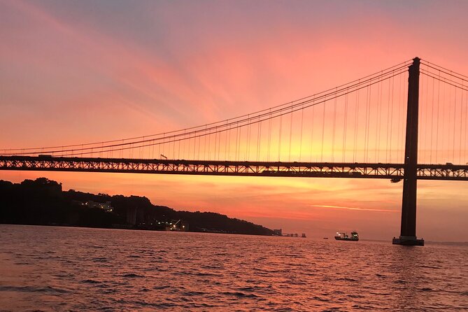 Sunset sailboat tour in Lisbon with green wine - Comfort on a sailboat: seating, blankets, and music you control