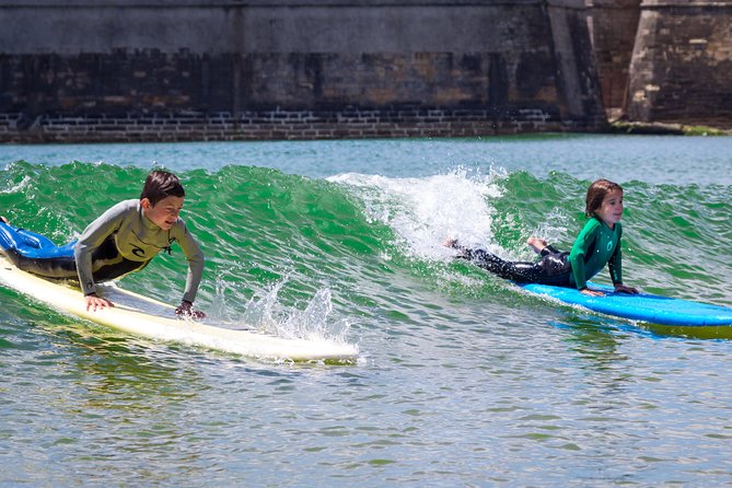 Surf Lesson - Group vs private: choosing the right coaching intensity