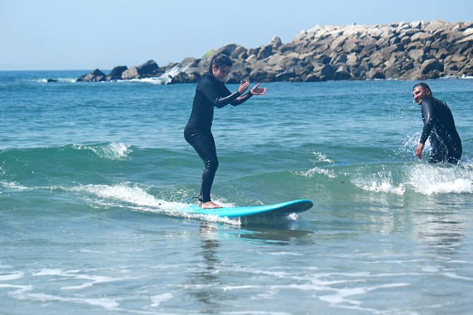 Surf Lesson for Beginners - Private Groups - Who should book this beginner surf lesson in Fão