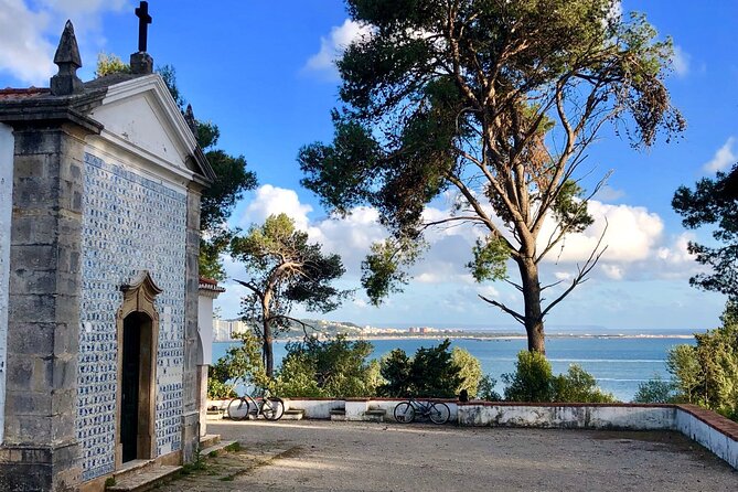 Tagus River Heritage and Traditional Lunch Bicycle Tour - Jardins da Quinta Real de Caxias: A Baroque Pause with Versailles-Style Influence