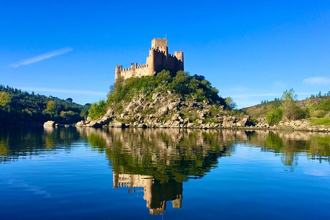 Templar Tour Convent of Christ & Almourol Castle from Lisbon - The 8am start and drive north: what you’re learning before you arrive