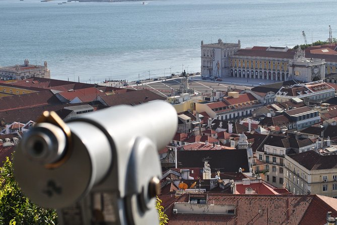 The Lisbon City Tour with Tickets - Alfama on your own pace: the digital tour turns “walking” into meaning