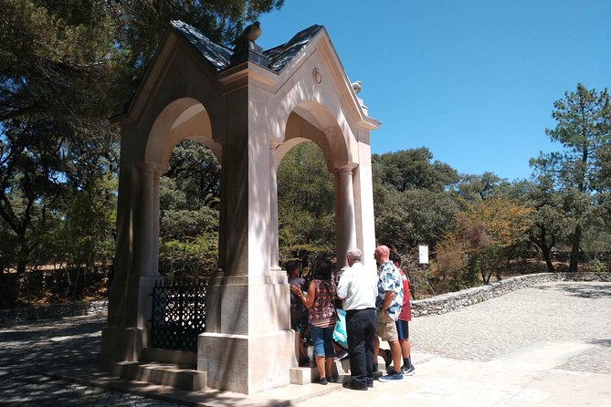 The Magnetism of Fatima - Stop 3: Basilica of the Holy Trinity (A Short Stop With Purpose)