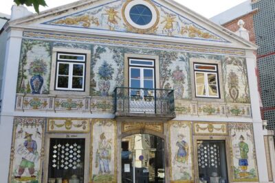 The Portuguese Tiles - Start in Av. da Liberdade: the launch point for a tile brain-warmup