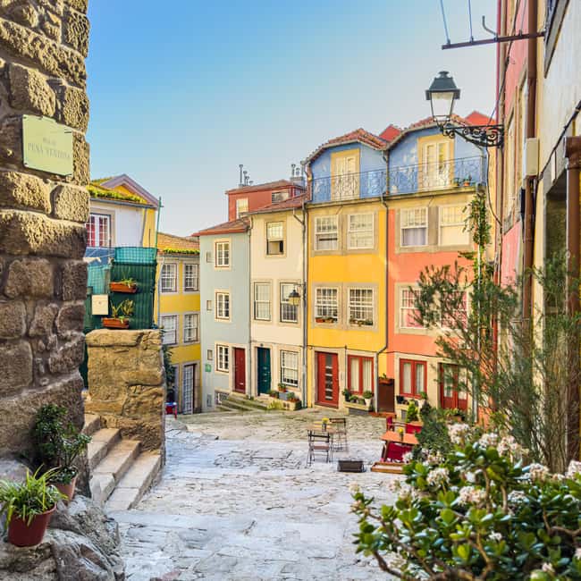 The Soul of Porto: Walking Tour with Food and Wine Tasting - Santa Clara’s Church and Convent: baroque power in gold-toned wood