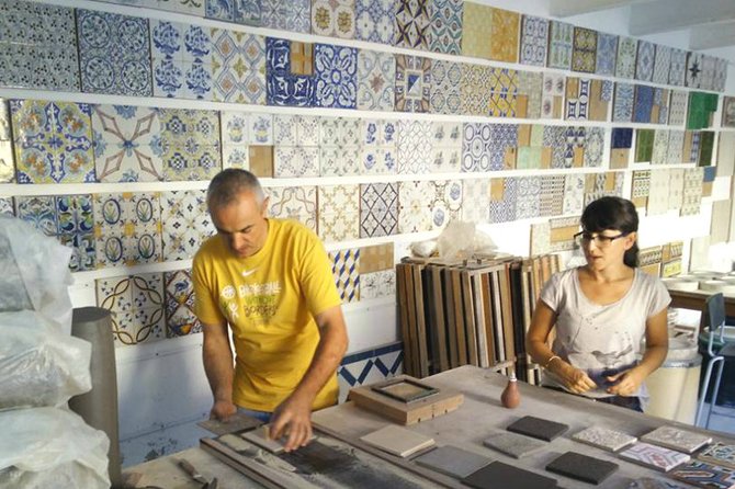 Tiles and Tales: Workshop and National Tile Museum Visit - Crossing the 25th of April Bridge before the tile stops