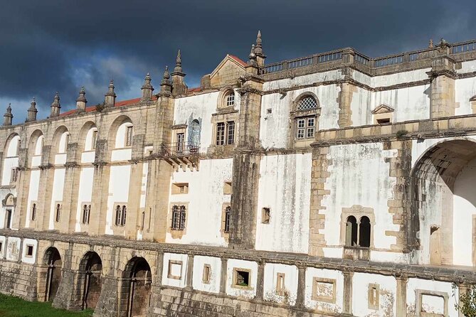 Time travel at the Convent of Christ Tomar - How Mónica Makes the Site Feel Understandable