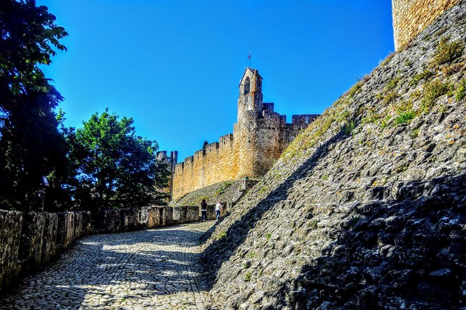 Tomar & Obidos The Roman Legacy Villages World Heritage Tour - Stop 3: Rio Nabão Roman Bridge and the context trick