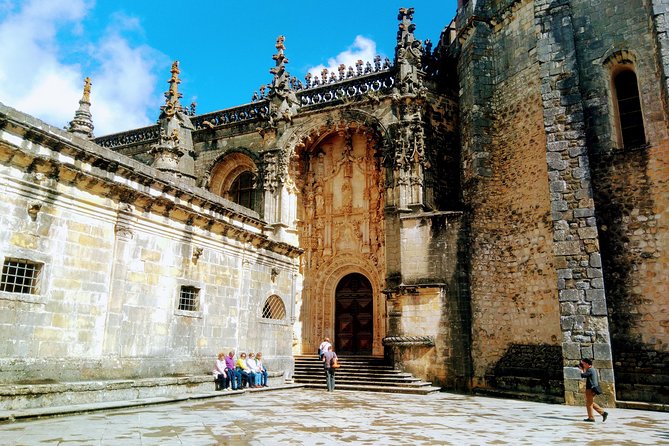 Tomar & Obidos The Roman Legacy Villages World Heritage Tour - Stop 4: Batalha Monastery—Portugal’s Gothic statement