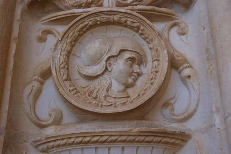 Tomar Walking Tour : Templar, Castle, Food, Ceramics, Fun! - Ceramics studio: watching Portuguese craft in action