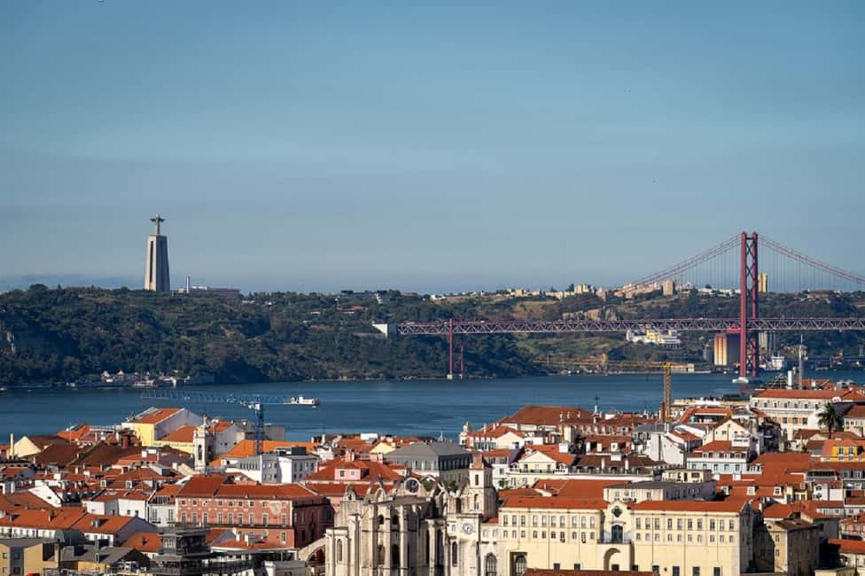 Tour Bohemian de Tuk Tuk: Bertrand, Miradouros e Estrela - Key highlights worth planning for