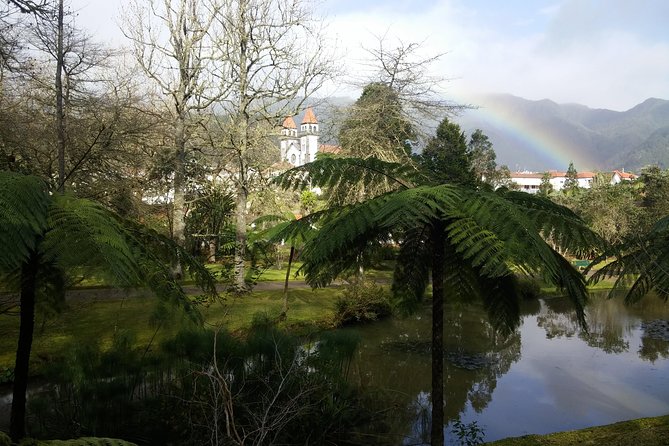 Tour to Furnas and Terra Nostra Garden - full day - Vila Franca do Campo: a brief look at the princess ring islet