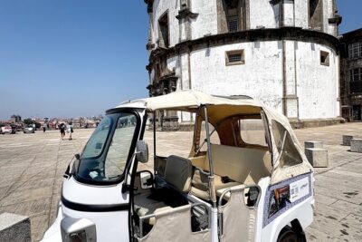 Tours in the Port DE Tuk Tuk - Meeting at Praça da Batalha: your Porto “map start”