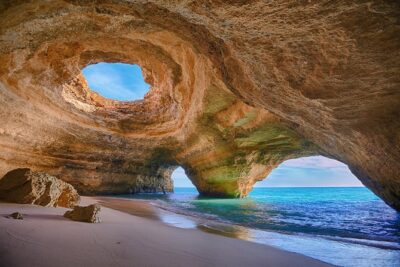 Traditional Tour - Benagil Cave - From cave to cave: what you’ll see during the boat loop