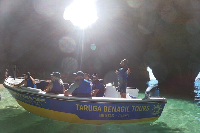 Traditional Tour - Benagil Cave - Timing, tides, and weather: when the Algarve shows its best side