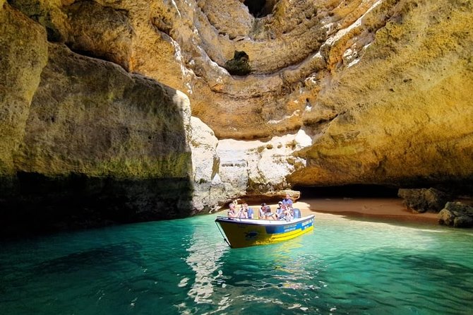 Traditional Tour - Benagil Cave - Safety and who should (and shouldn’t) go
