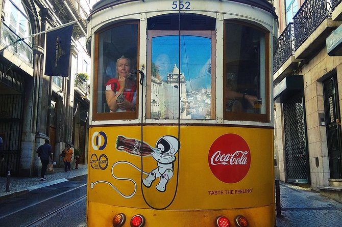 Tuk tuk Lisbon a discovery à la carte without fatigue. Lisbon differently.01 - LX Factory: where the tour shifts from monuments to modern Lisbon
