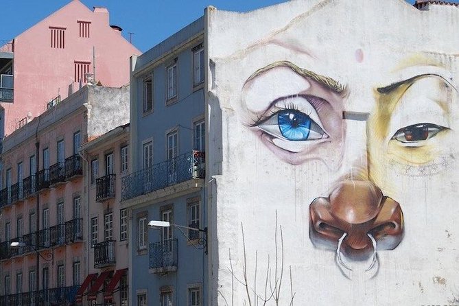 Tuk Tuk Lisbon: Exploring Urban Art - Guides matter: Nuno, Filipe, and Pifas’ practical storytelling