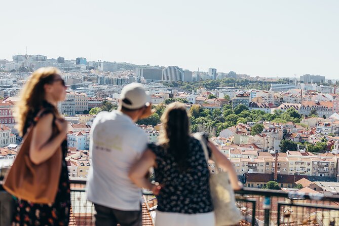 Tuk Tuk Lisbon: The Best of Lisbon in Half a Day - Picking your moment: Chiado to get oriented