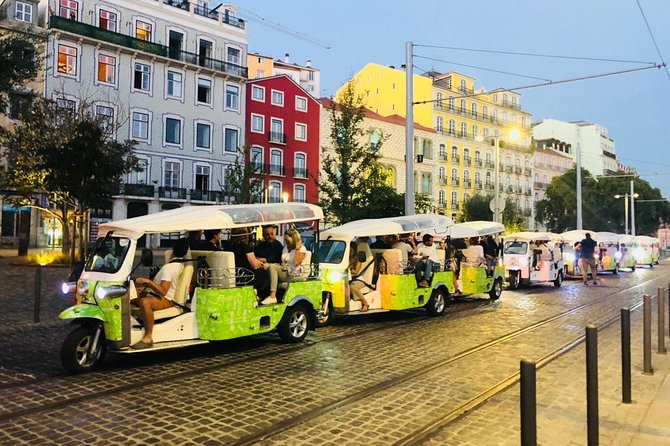 Tuk Tuk Lisbon: The Best of Lisbon in Half a Day - Lisbon Cathedral (St. Mary Major) and the “built-over” story