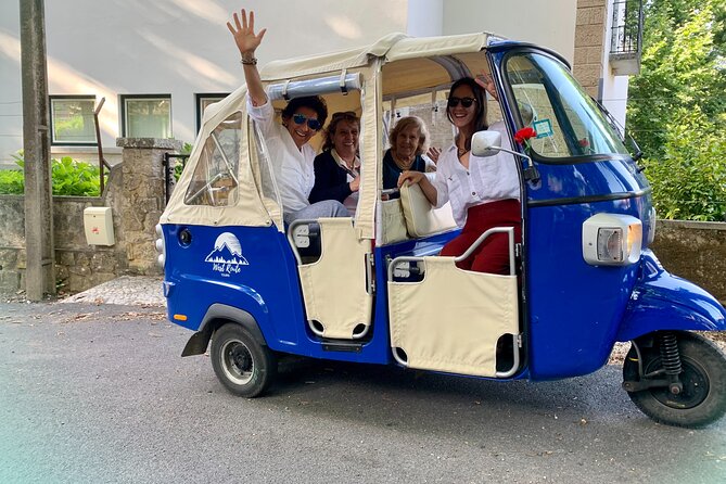 Tuk Tuk Private Tour in Sintra and Coast - Fonte de Sintra stop: a small extra that breaks up the day