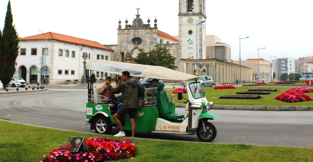 Tuk Tuk Tour in Aveiro - Dr. Joaquim de Melo Freitas Square and Republic Square: where Aveiro gets its rhythm