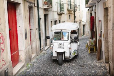 Tuk Tuk Tour in Lisbon's Old Town - Tram 28 - Meeting near Hard Rock Cafe and using Lisbon time well