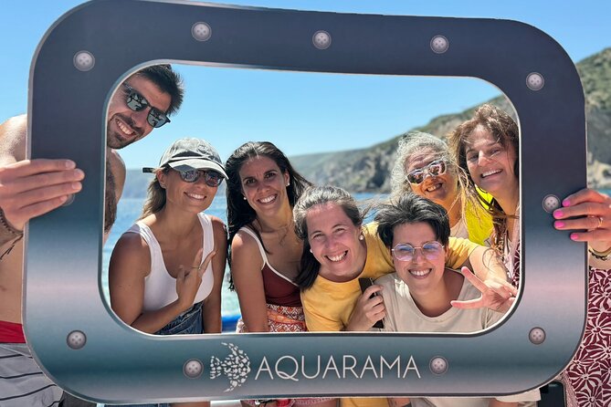 Underwater viewing tours along the coast of Sesimbra - The first underwater stop at Praia do Ribeiro do Cavalo