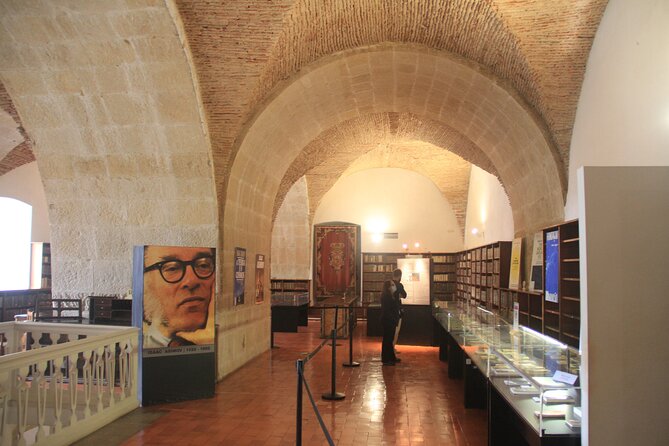 University of Coimbra - more complete and private visit, ticket included - Stop 2: Sé Velha and the Alta-to-cathedral academic traditions walk