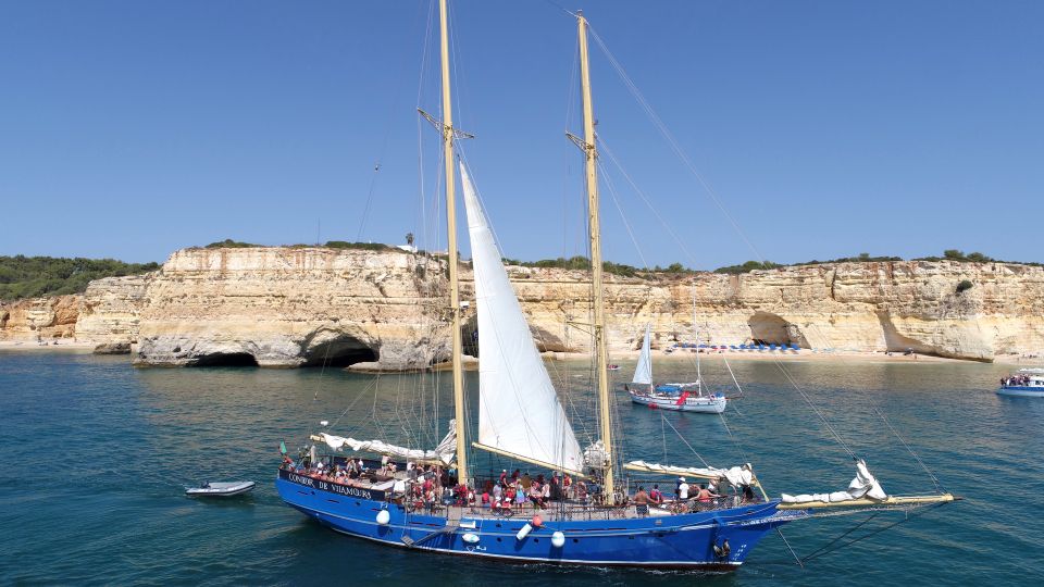 Vilamoura: Algarve Coast 3-Hour Sailing Cruise With Open Bar - Sailing the Algarvian coastline like a local: Falésia, Olhos d’Agua, and the red-cliff coves