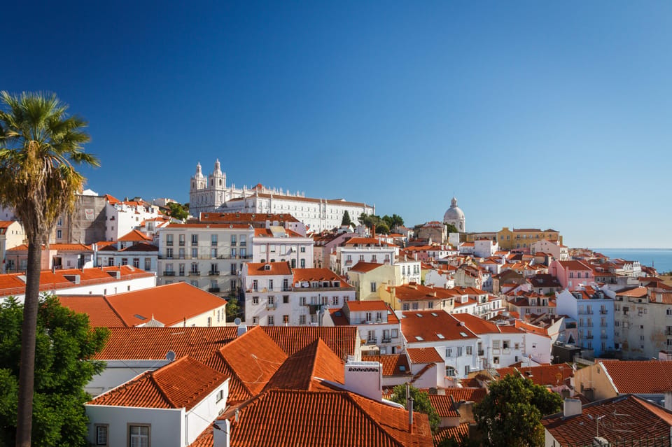Walking Tour Small Group Lisbon + S. Jorge Castle Tickets - Alfama’s Moorish Maze and the Pastel de Nata Moment
