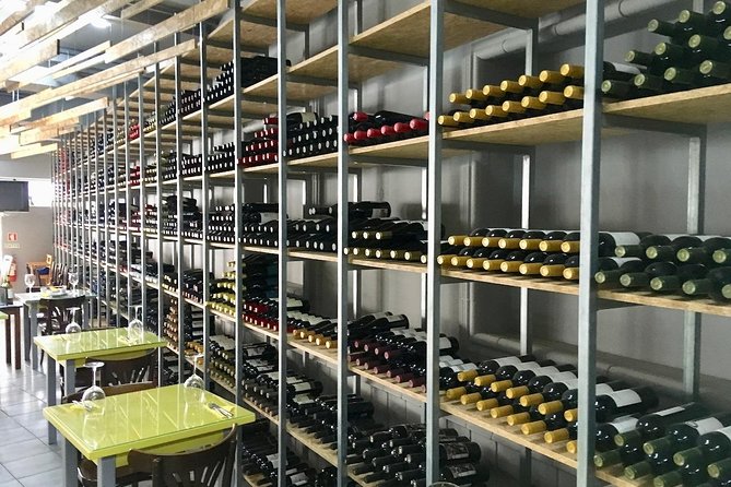 Wine & Food Evening Walking Tour in Ponta Delgada, incl. dinner - The 1-Hour Dinner: Starter, Main, Dessert Paired with 5 Azorean Wines