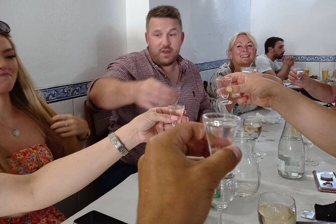 Wine Tasting, Chicken Piri Piri & Sights (Albufeira/Vilamoura) - Why this Albufeira wine-tasting + piri-piri chicken combo makes sense