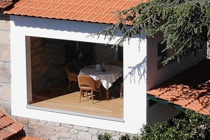 Winery Tour and Wine Tasting Quinta da Portela de Baixo in Lamego - The Pairings That Make It Work: Bôla, Olive Oil, Cheese, Jam